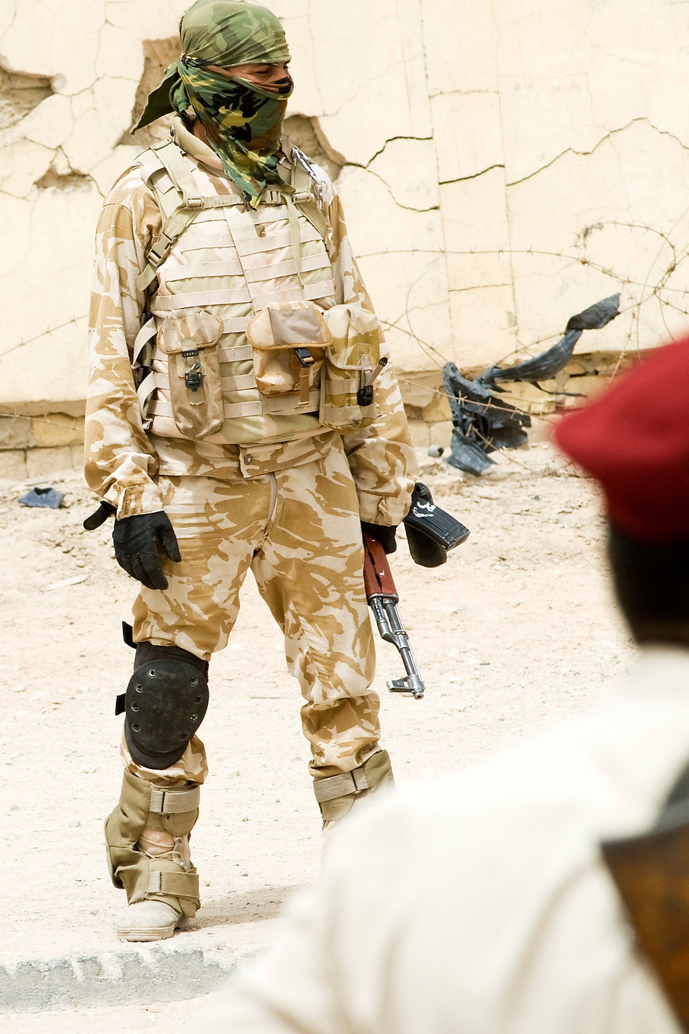 Soldiers Visit Future of Basra Vocational Technology School