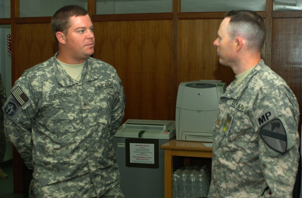 Healing the wounds of war: Operation Proper Exit warriors visit Multi-National Division-Baghdad