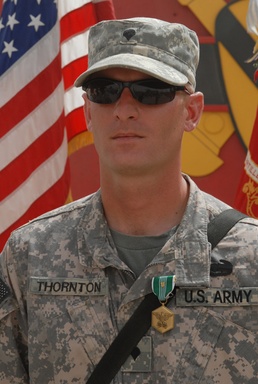 'Red Dragon' Soldier awarded for valor