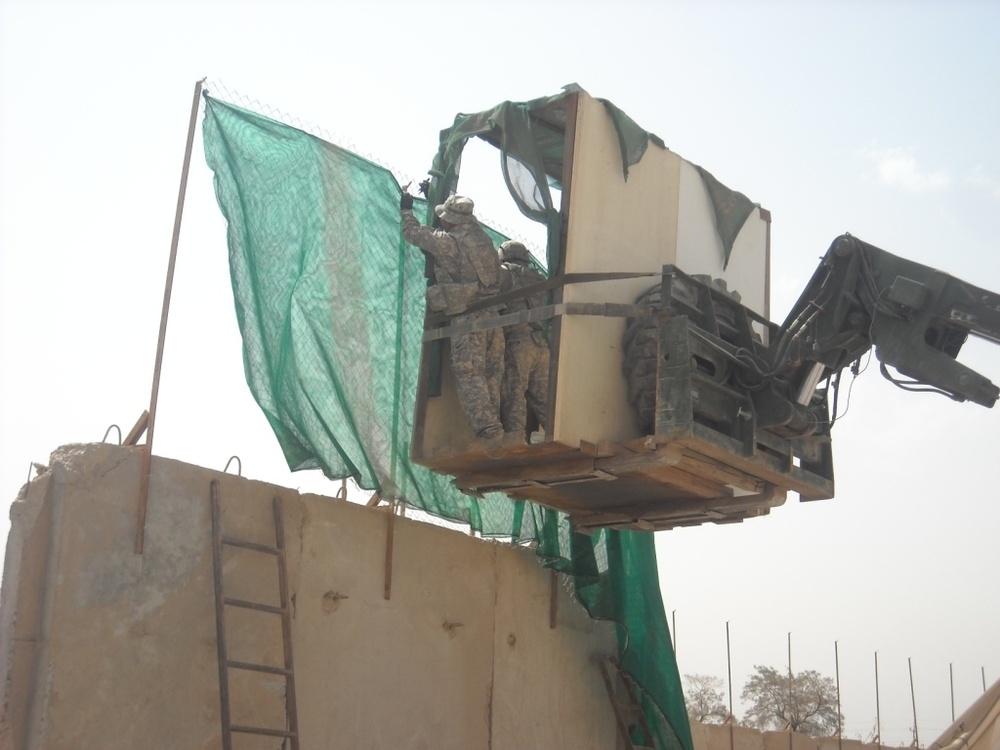 Engineers Provide Additional Security for Soldiers Moving to