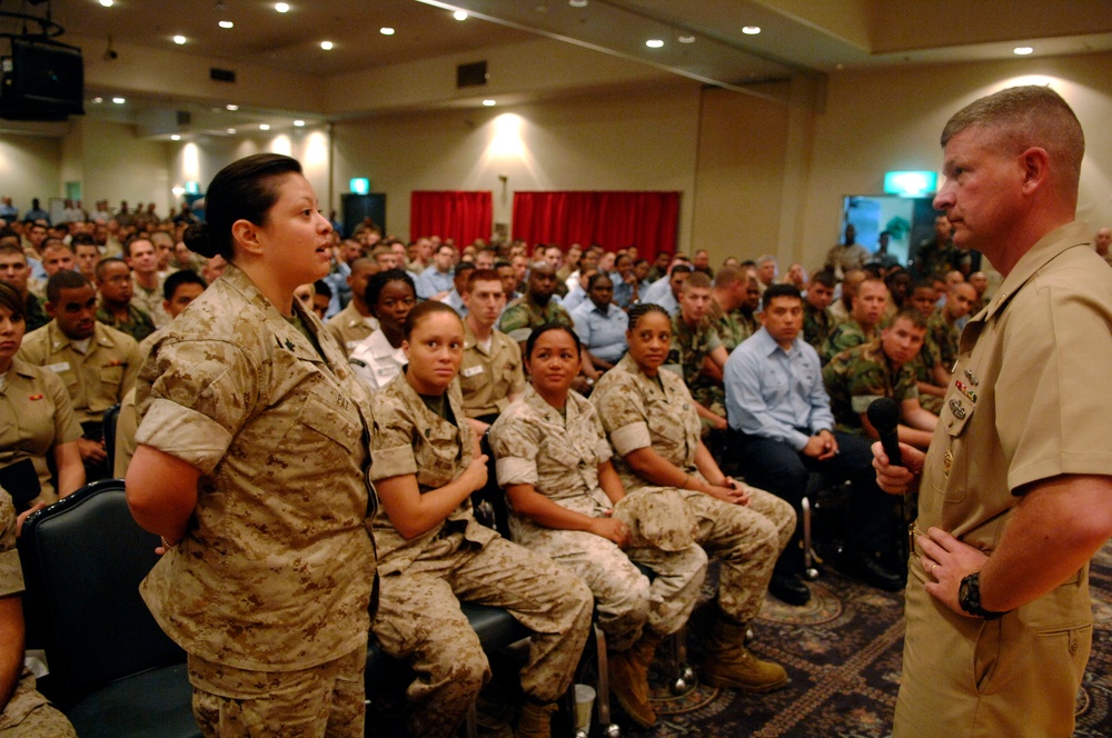 Master Chief Petty Officer of the Navy visits Sailors in Japan