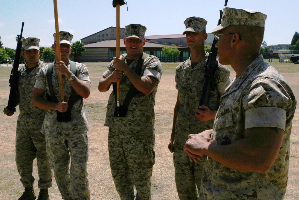 Busting the rust off: Former DIs drill Marines for change of command ceremony