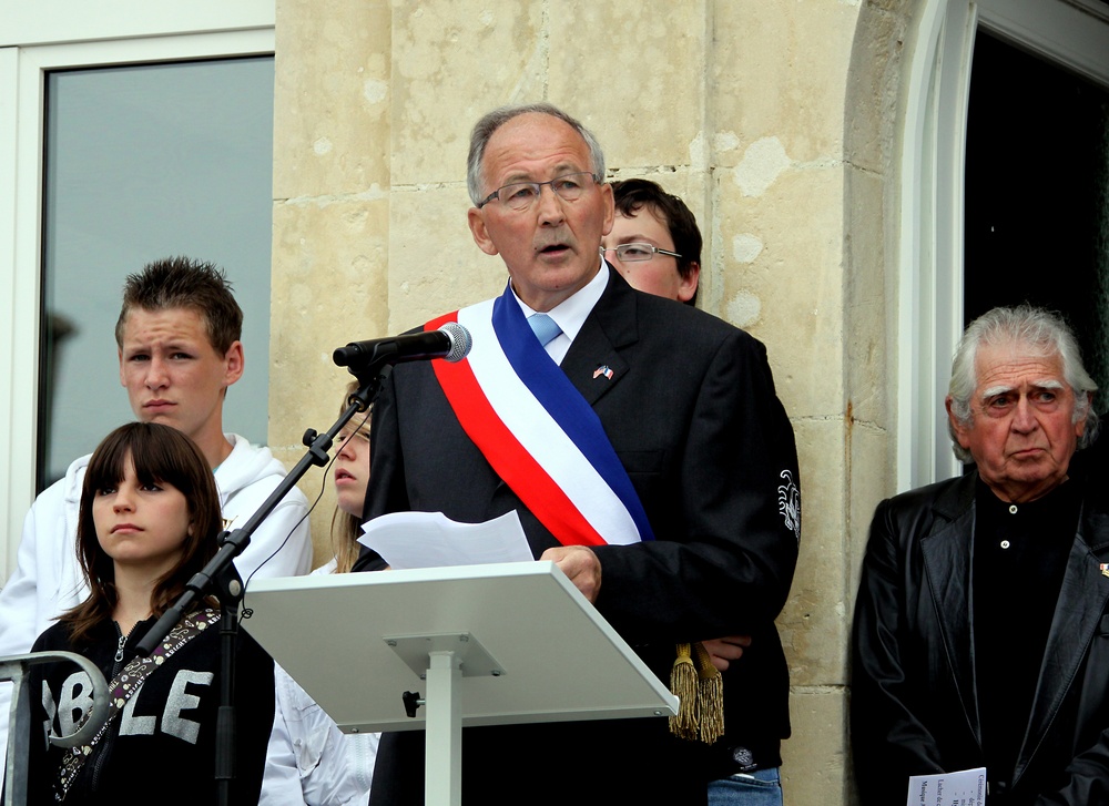 Ste. Mere Eglise Commemorates D-Day With Peace Ceremony