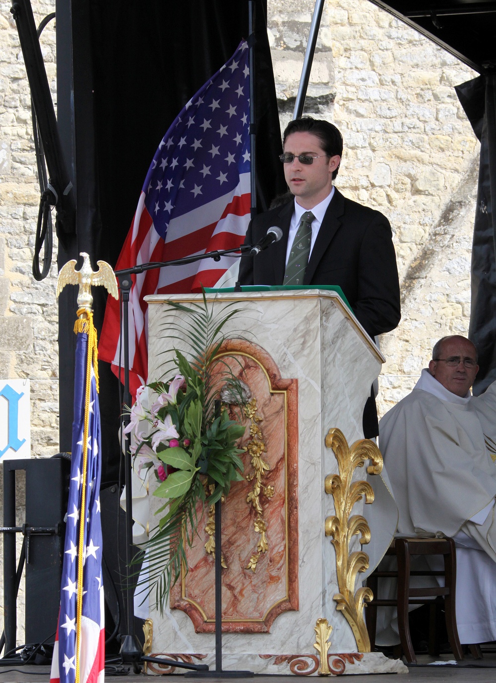 Ste. Mere Eglise honors troops who fought during D-Day invasion