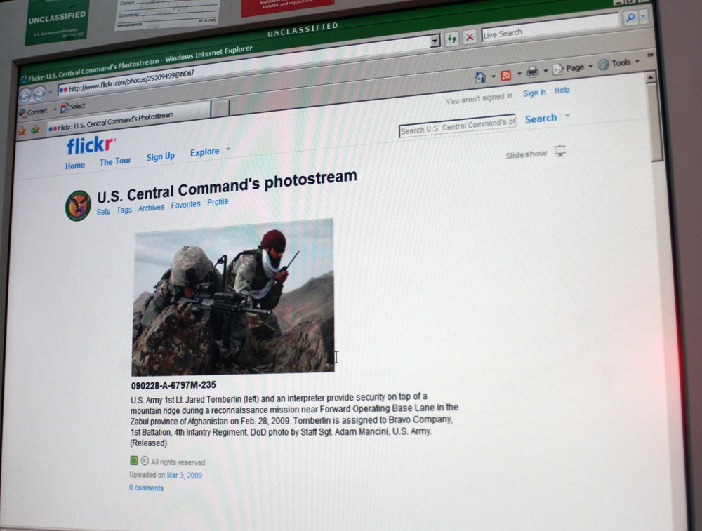 U.S. Central Command Twitters With Twitterers and Gets Face to Face With Facebook
