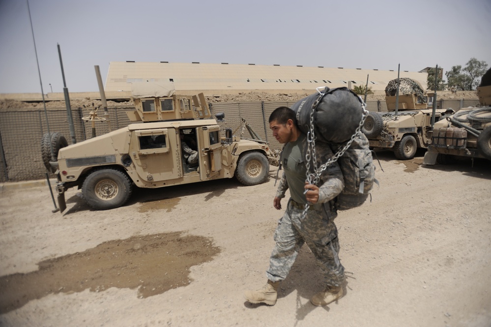 Soldiers depart Maysan province