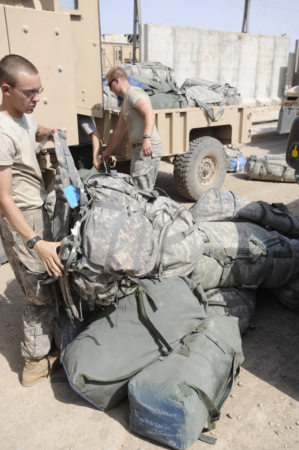 First Armored Division Leaves Patrol Base in Maysan Province, Iraq