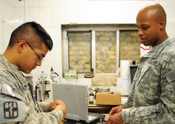 Blood chemical analyzer