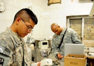 Blood chemical analyzer