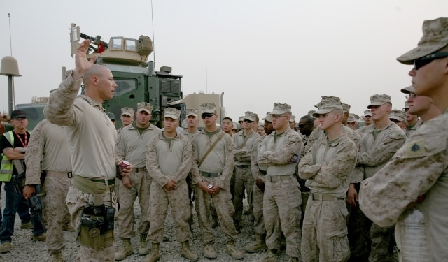 Marine draws on jet training to mitigate risks in Iraq