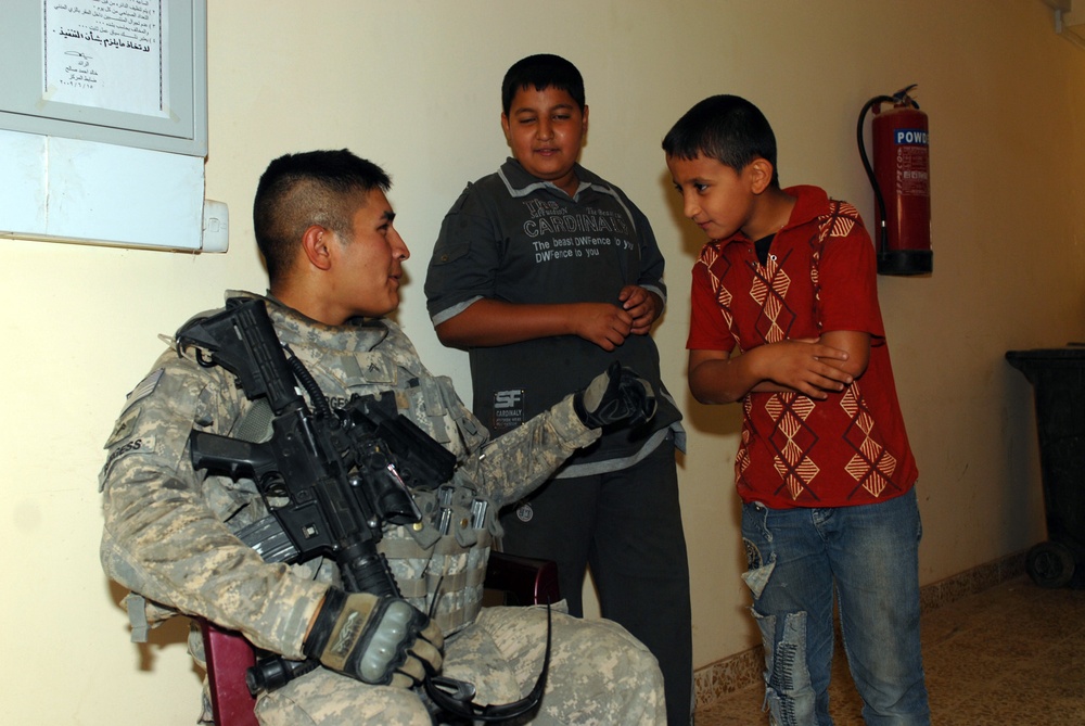 Military Police check progress of Tarmiyah Iraqi Police station