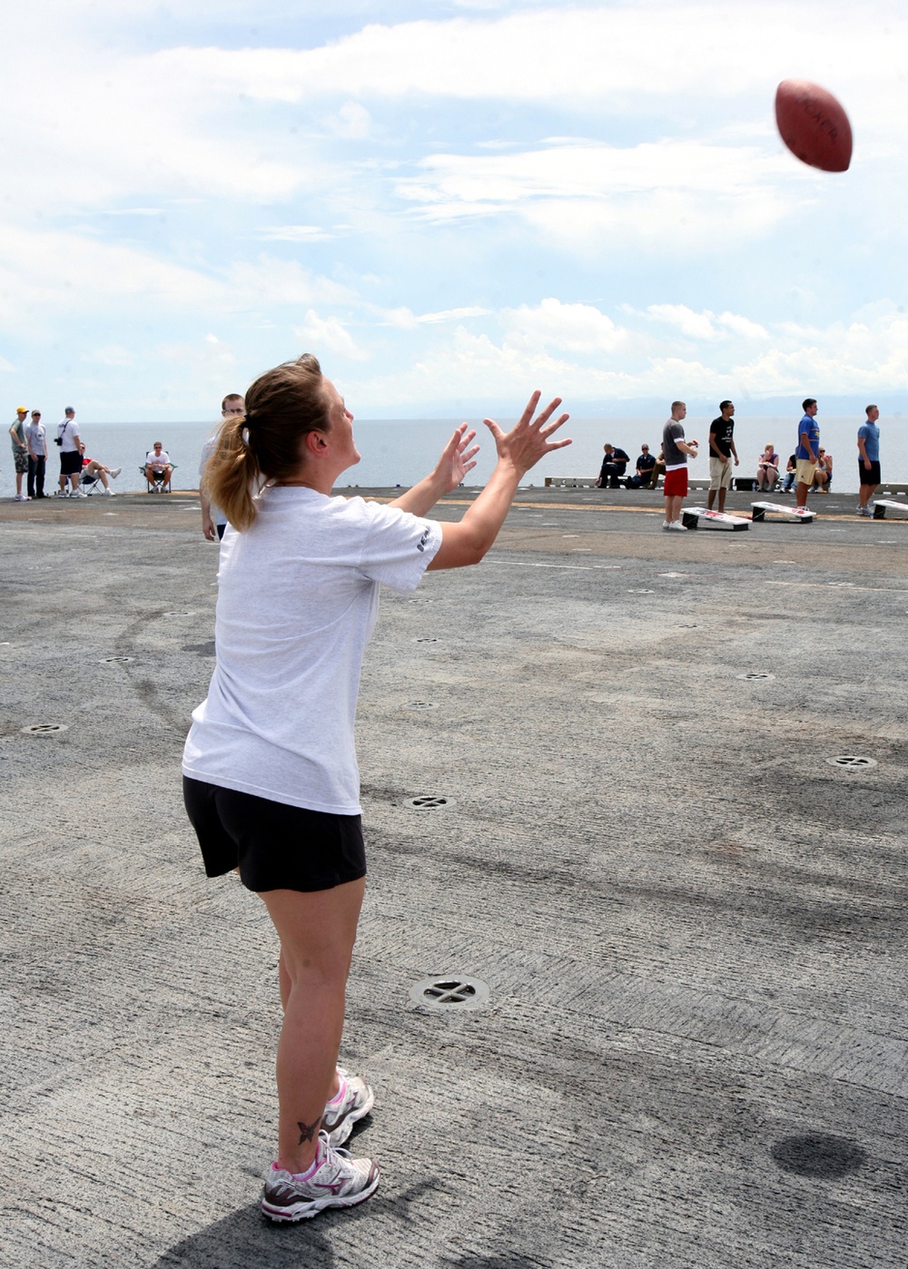 13th Marine Expeditionary Unit celebrates Independence Day at sea