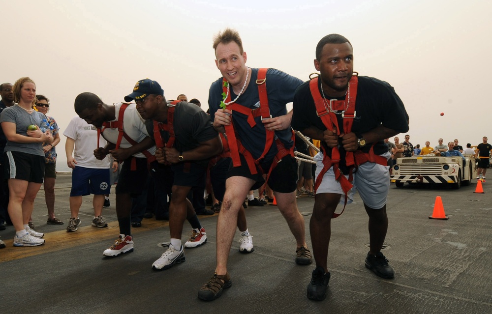 USS Dwight D. Eisenhower Holds Steel Beach Picnic on Independence Day