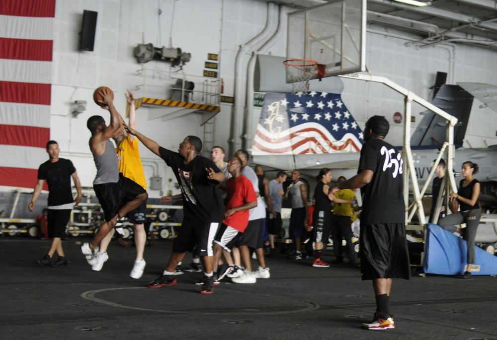 USS Dwight D. Eisenhower Holds Steel Beach Picnic on Independence Day