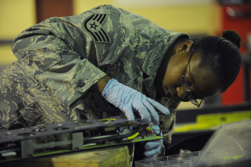 Expeditionary Weapons-loaders Arm Jets for the Fight