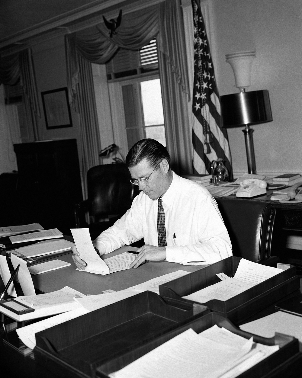Defense Secretary During Vietnam Build-up Dies at 93