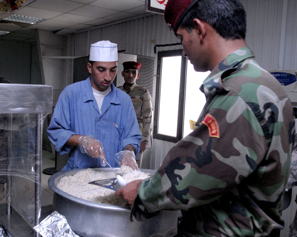 Sustainers partner to improve Iraqi army food service