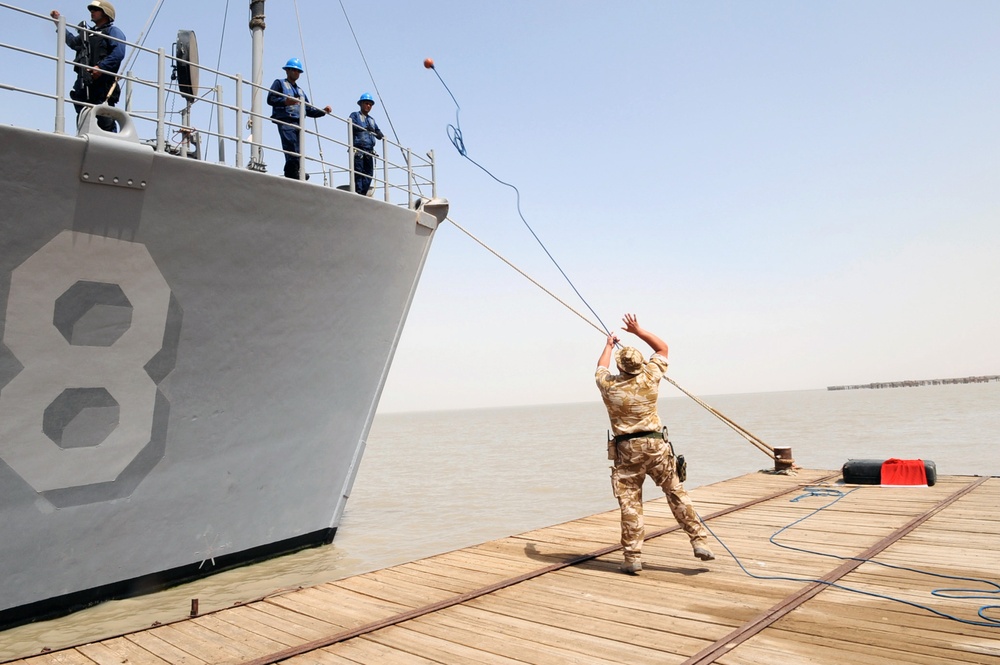 USS Scout's port visit to Umm Qasr
