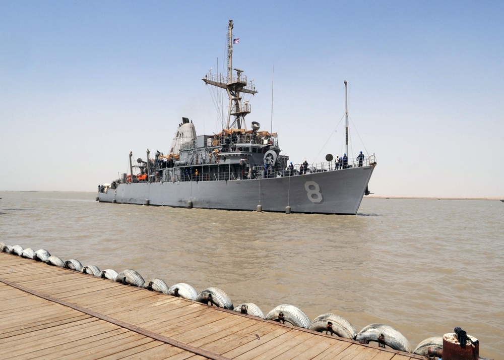 USS Scout's port visit to Umm Qasr