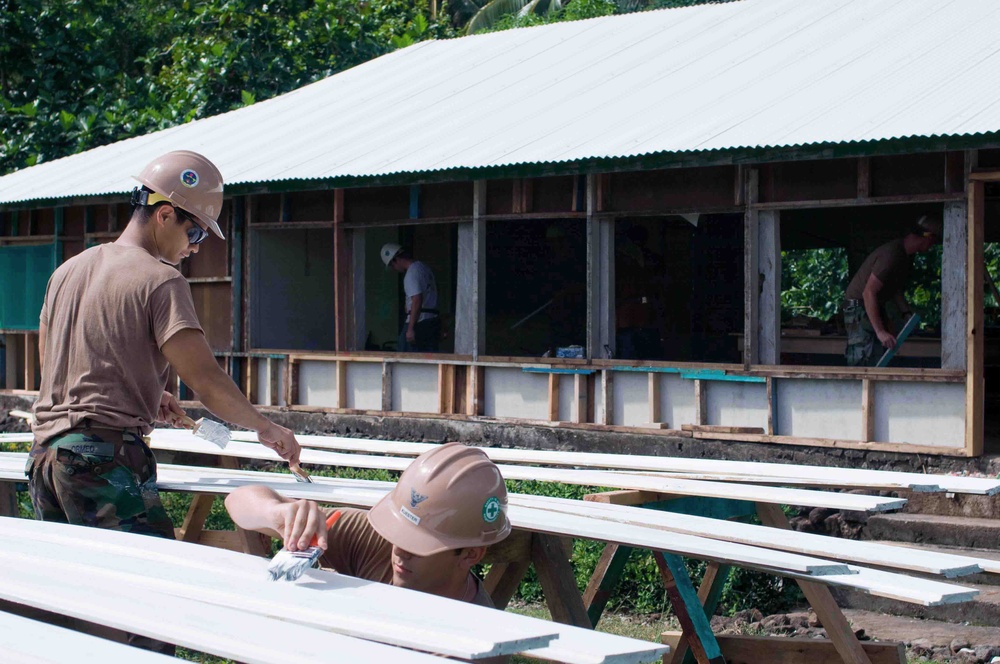 Sailors conduct humanitarian missions in Samoa