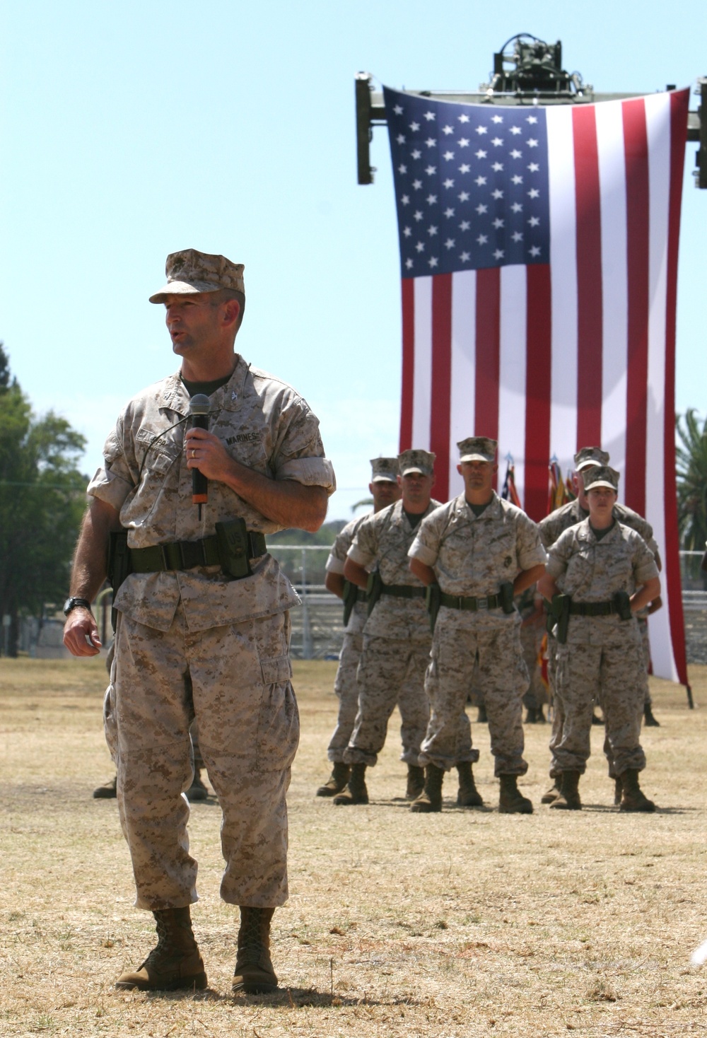 Eipp Takes the Reigns of Combat Logistics Regiment 1