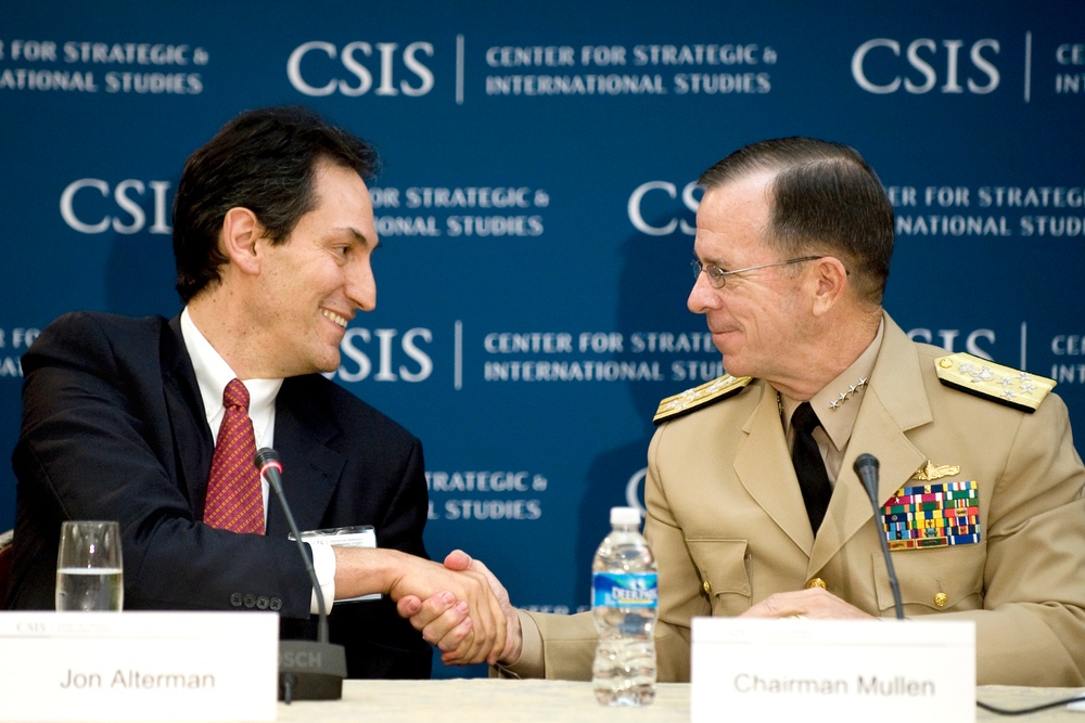 Chairman Cites Dialogue as Key to Middle East Strategy