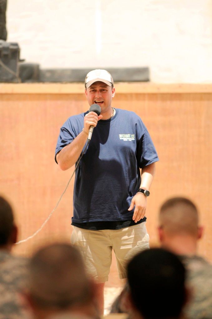 Soldiers get comic relief in Iraq