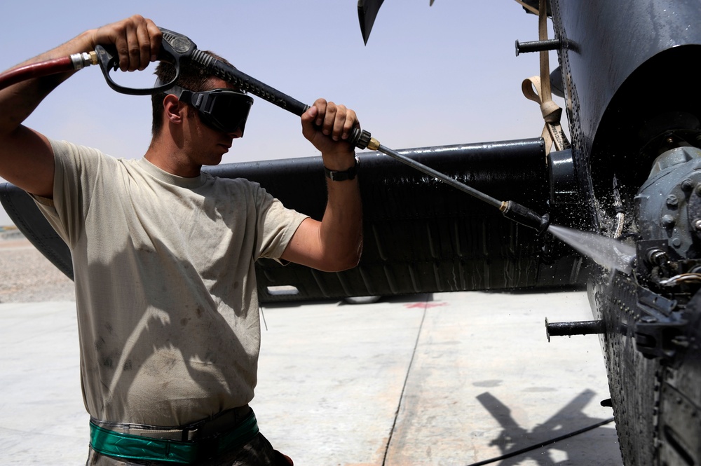 Pave Hawk Maintainers