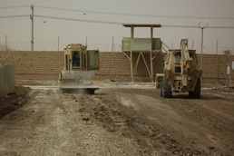 Iraqis Thank 'Dirt Devils' for Road Project