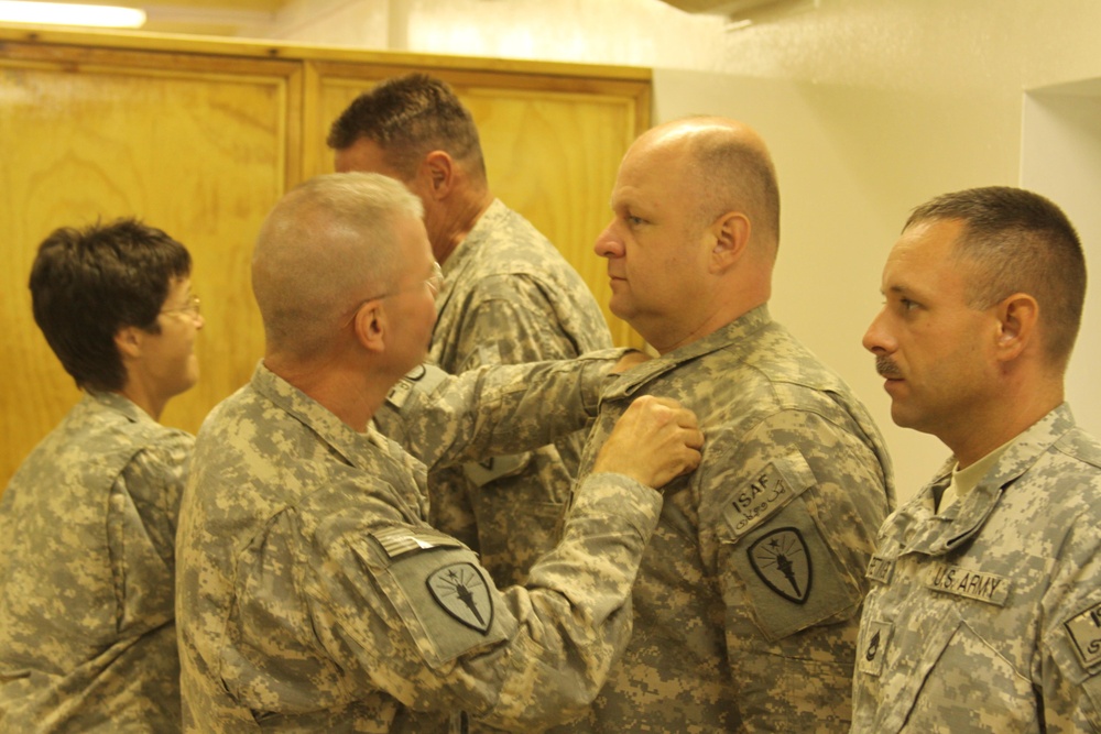 1-19th ADT Commander presents Combat Awards to six Soldiers