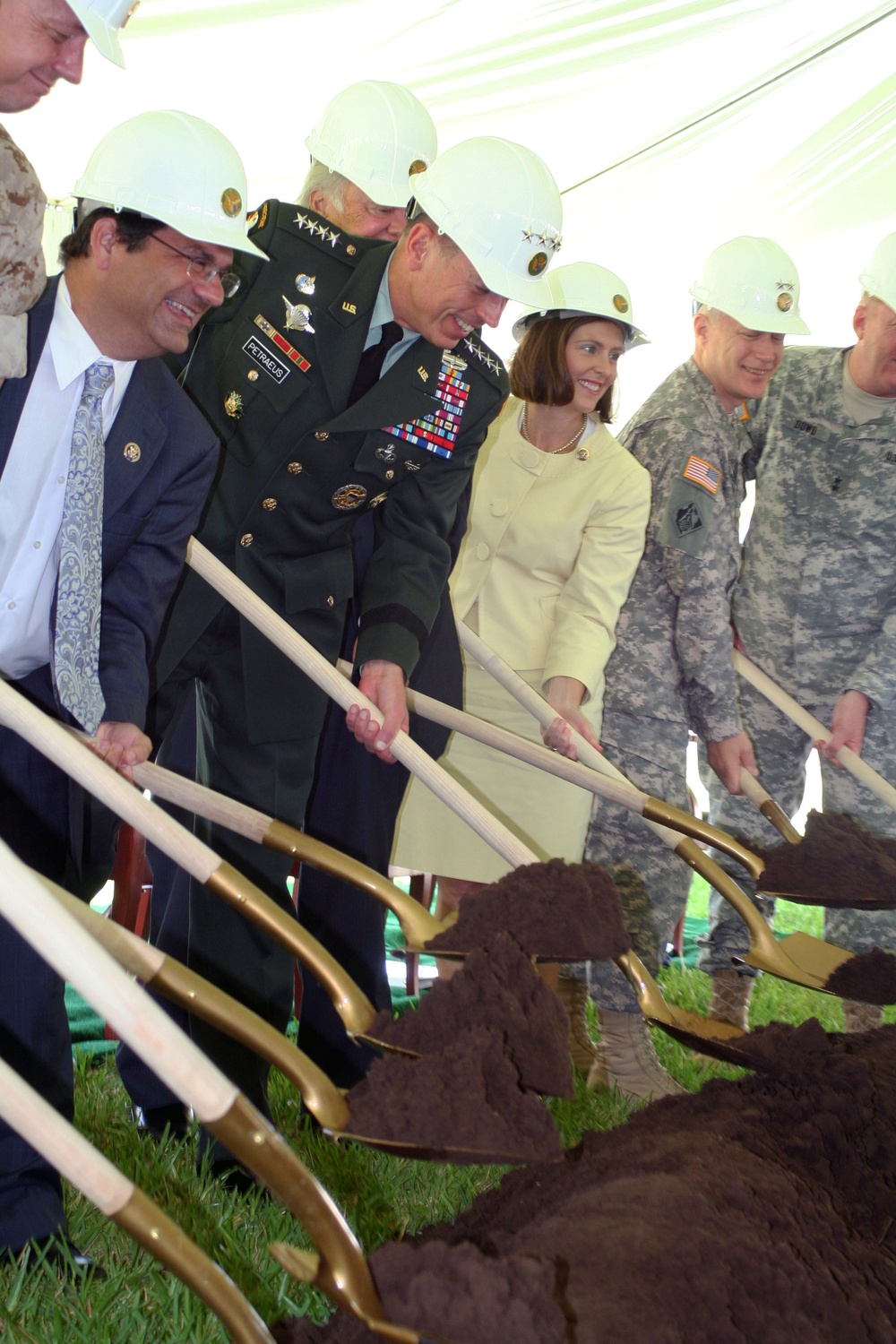 Construction Begins at U.S. CENTCOM, Creates Jobs for Local Community