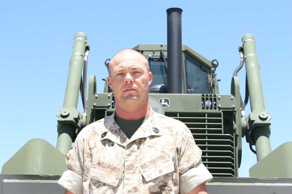 7th ESB Marine Nominated for Leadership Award