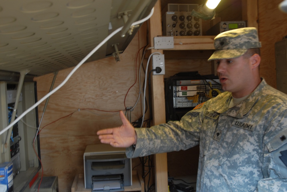 Signal company keeps Stryker Soldiers in touch with each other, the world
