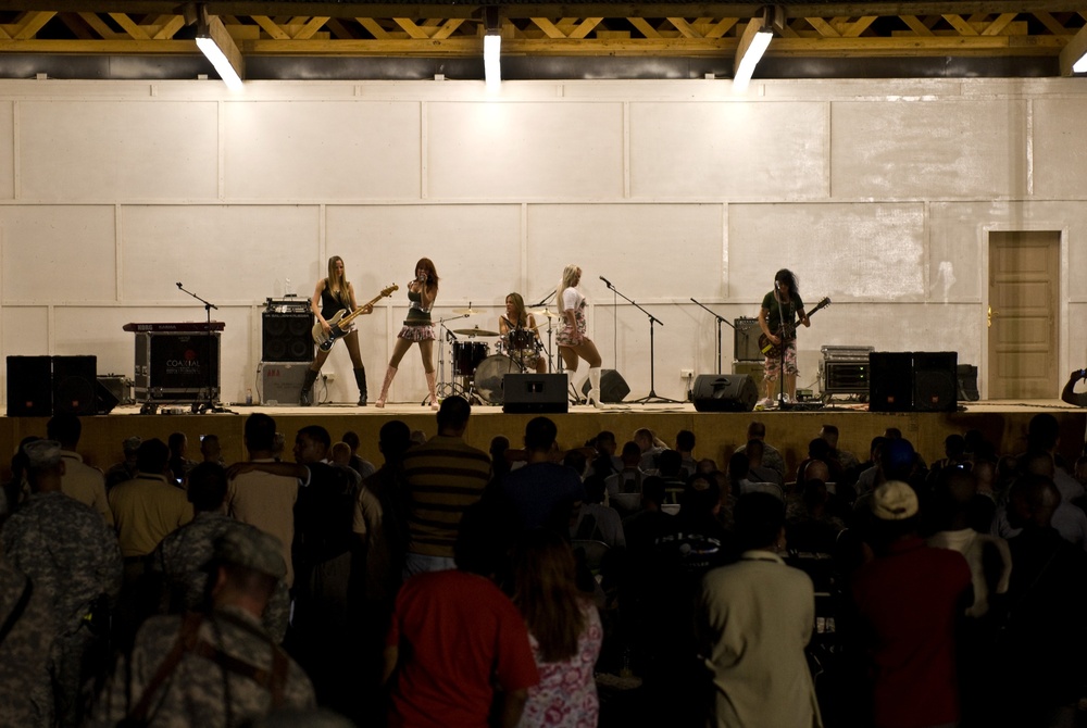 BandShe howls through Contingency Operating Base Basra