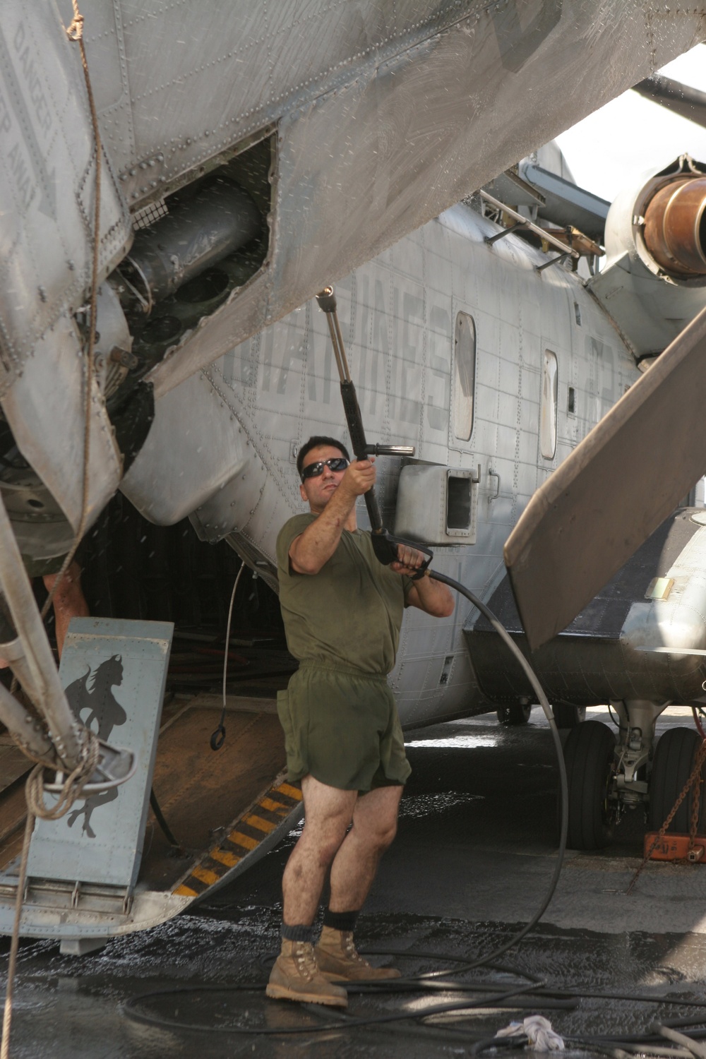 Aviation Combat Element completes wash down before returning home