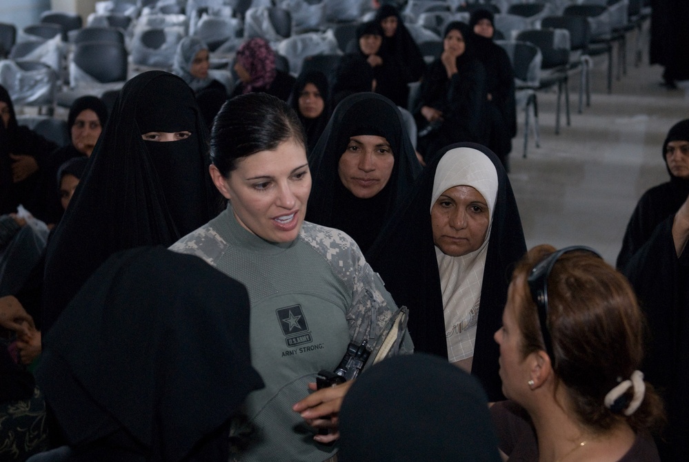 Women's Initiatives May Strengthen Iraqi Economy