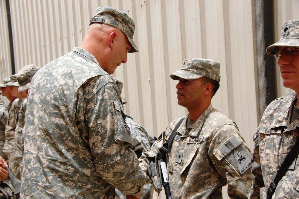 Odierno Visits Highlander Brigade