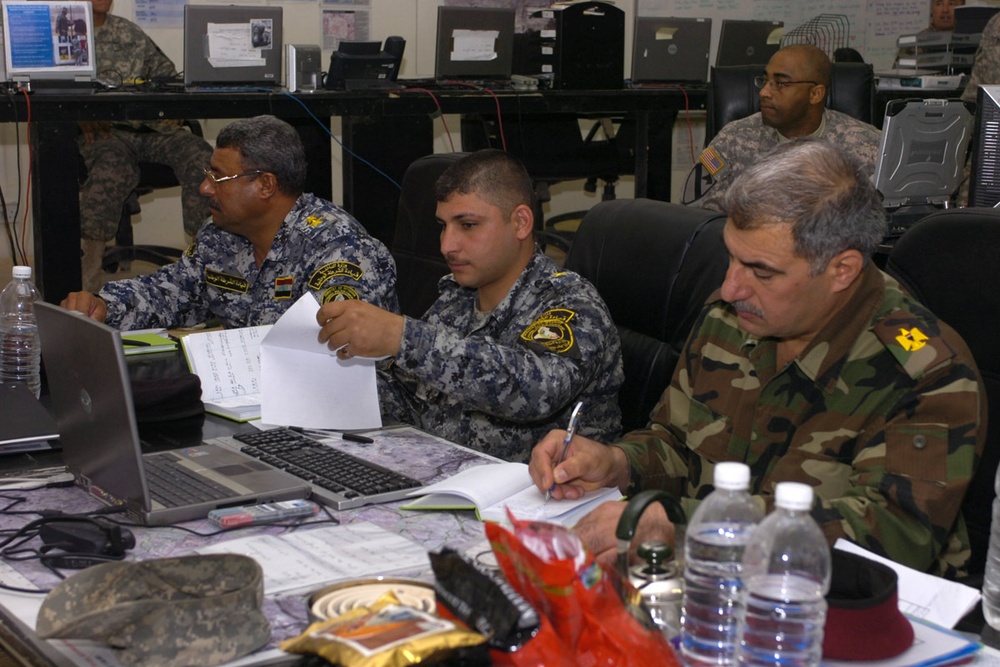 Iraqi officers become integrated liaisons with Greywolf Brigade