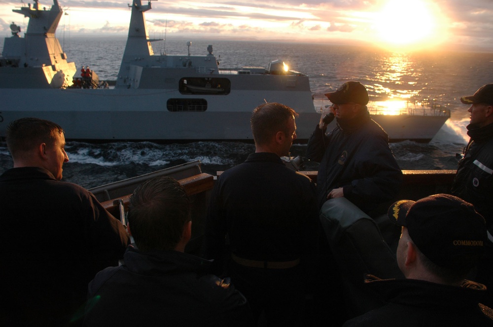 USS Arleigh Burke maneuvering drills