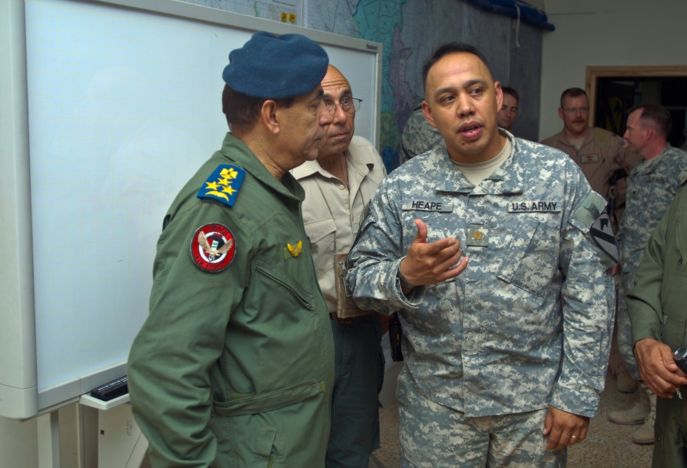 Brig. Gen. Al-Ajwdi visits 1st Air Cavalry Brigade