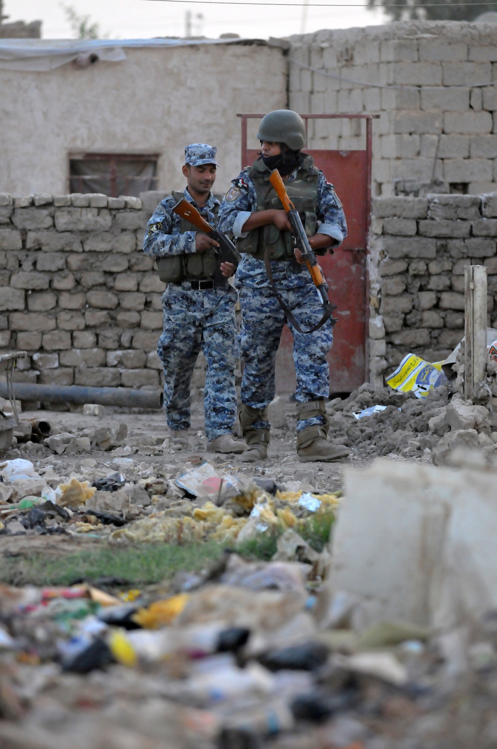 Soldiers support Iraqi national police