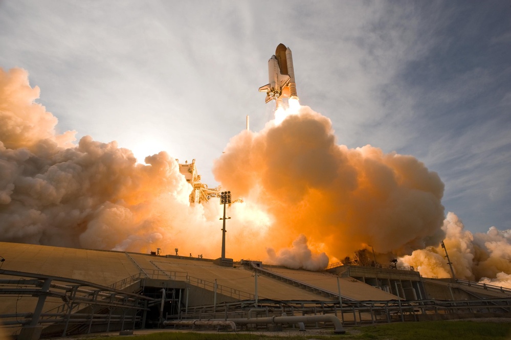 Army Uses Social Media to Share Astronaut's Story
