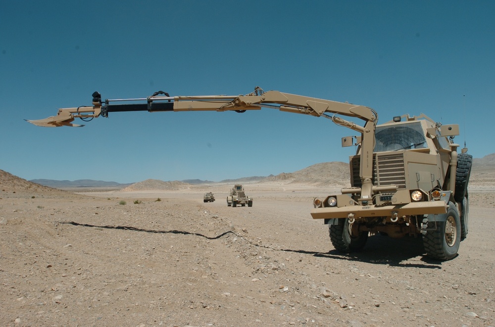 Engineers Train to Defeat IED Threat