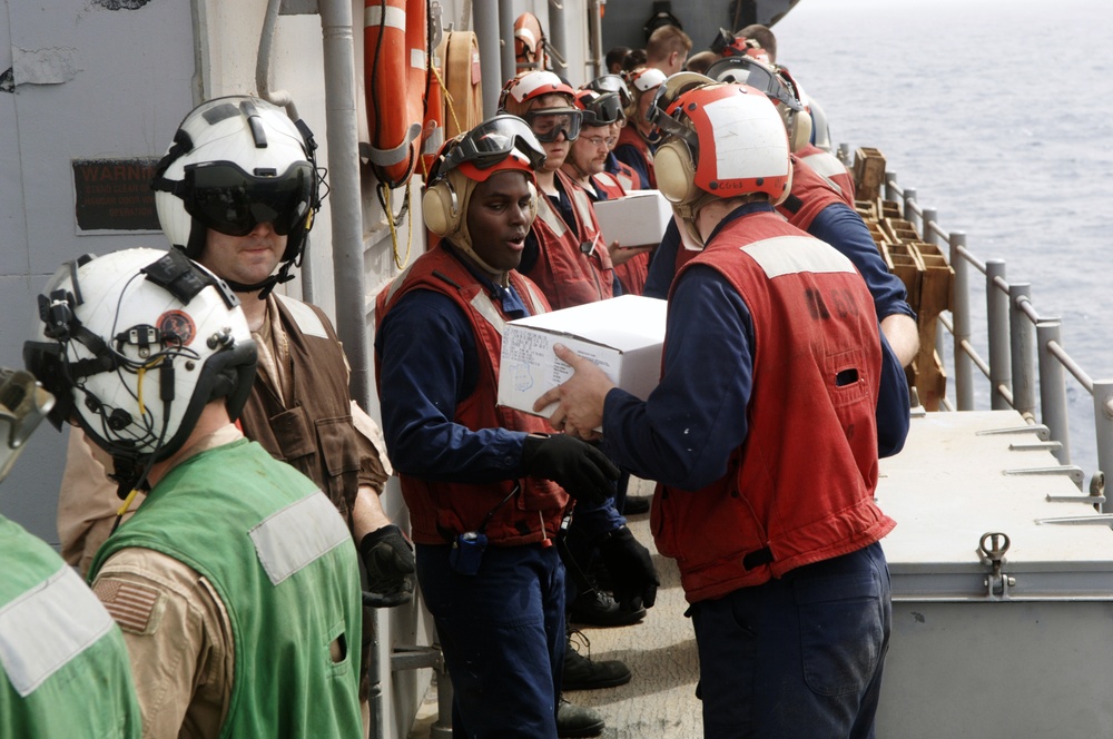 USS Anzio in the Gulf of Aden