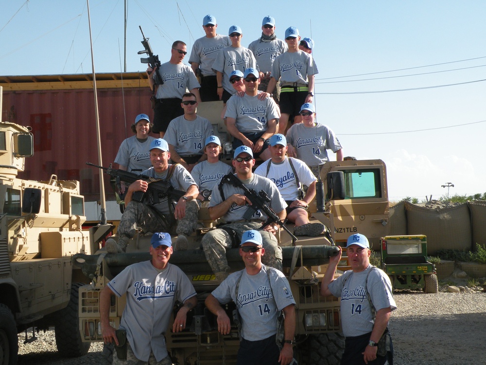 Royals, Fox Sports Honor Missouri Guard's Agribusiness Team