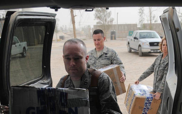 Airmen Donate to Community