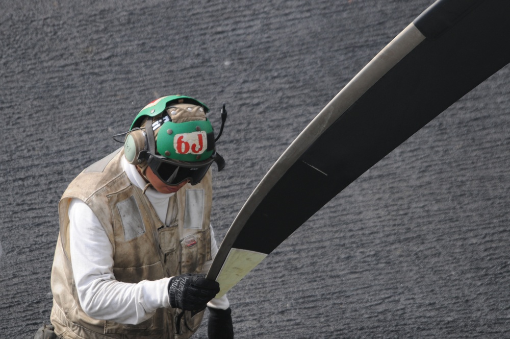 Sailors stay busy aboard USS Ronald Reagan