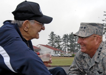 Gen. Victor H. Renuart Visits Camp for At-risk Kids While in Oregon