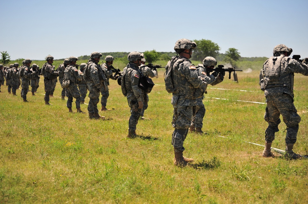 DVIDS - Images - Colorado Soldiers Conduct Close Quarter Combat ...