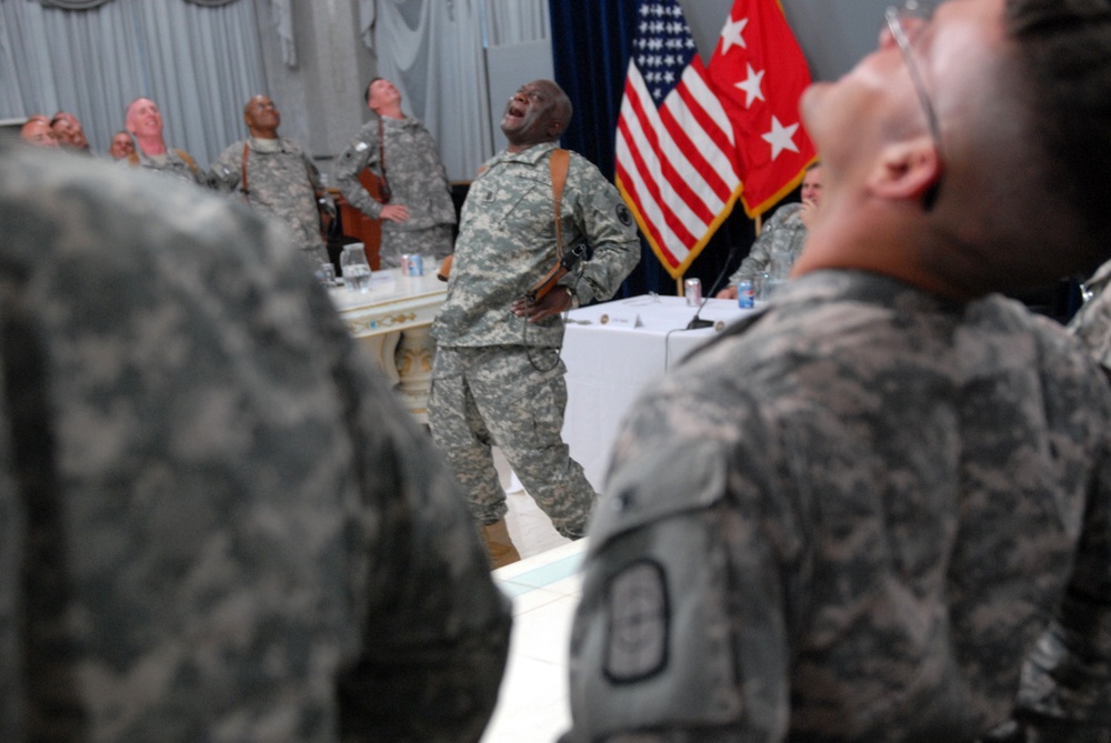 Chief of Army Reserve visits Iraq